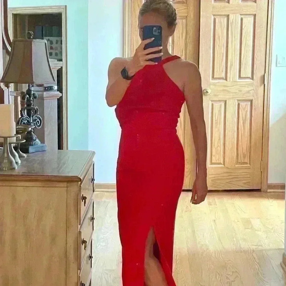 LIKELY Gown, Formal, Wedding, Prom, Woman's Red Halter Dress Size 4/2/0 - Picture 9 of 11